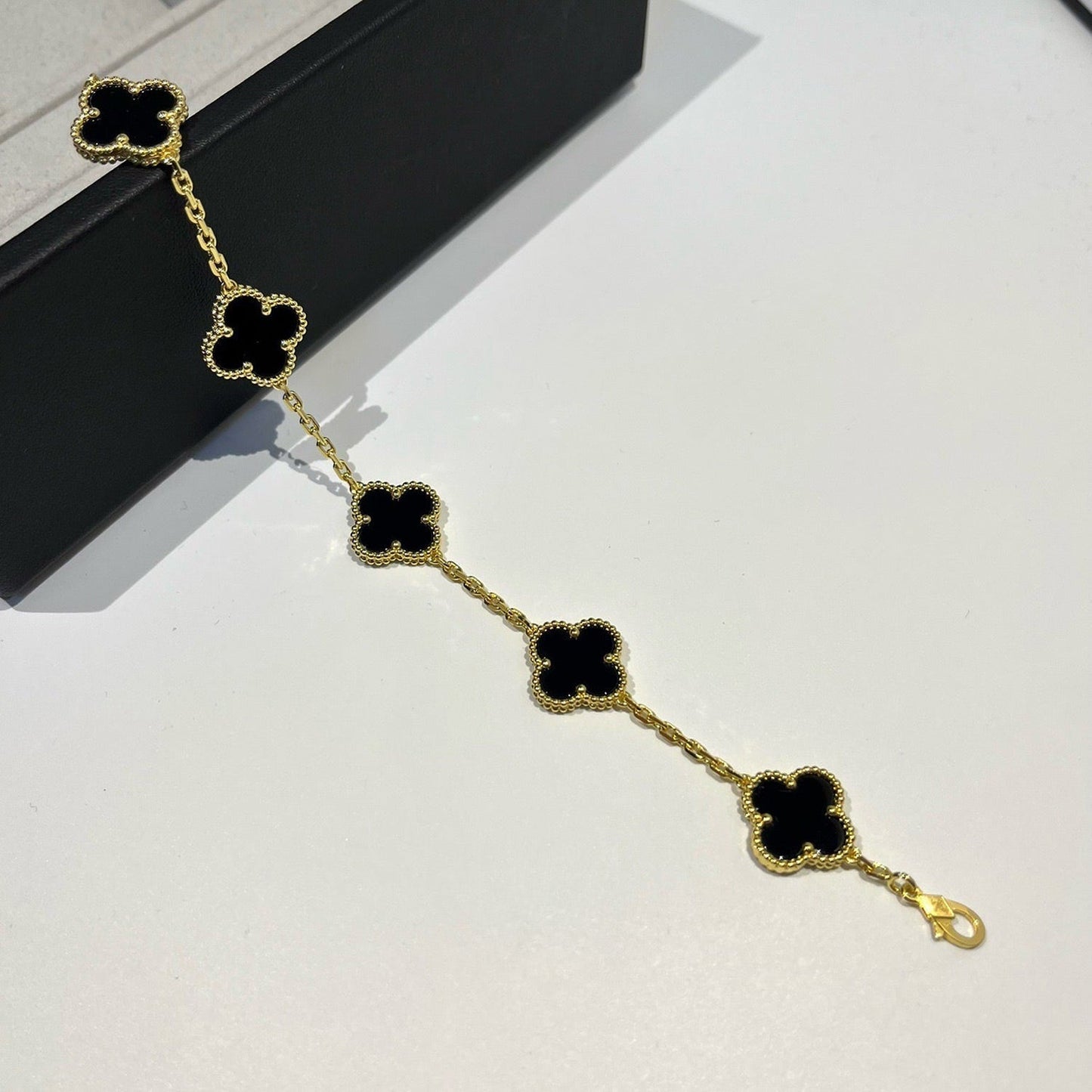 [Marins] CLOVER 5 MOTIF ONYXS BRACELET COLLECTION
