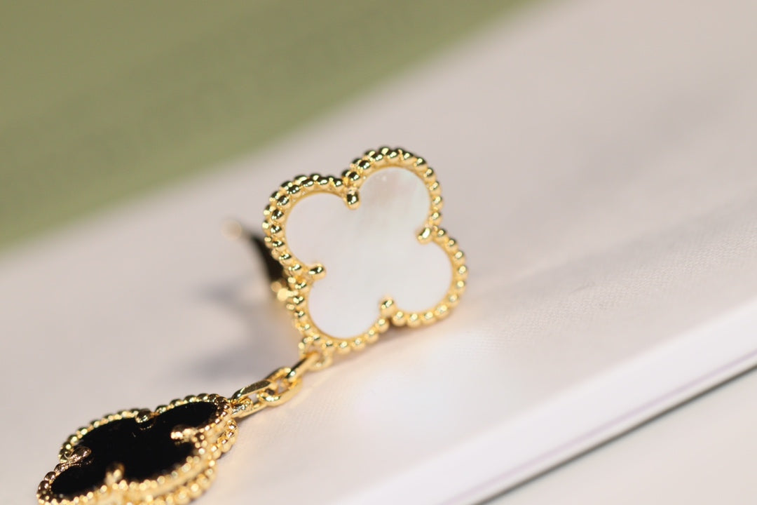 [Marins]CLOVER EARRINGS GOLD ONYX MOP 3 MOTIF