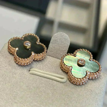[Marins]CLOVER MEDIUM 1 MOTIFS GRAY MOP  DIAMOND EARRINGS