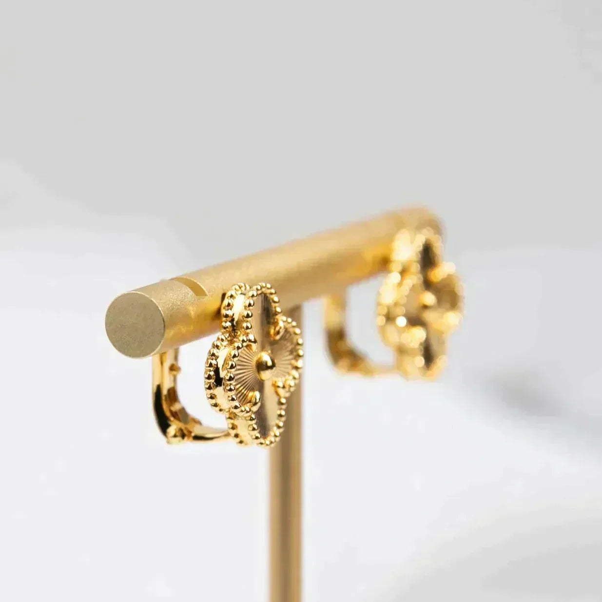[Marins]CLOVER MEDIUM 1 MOTIFS LASER EARRINGS