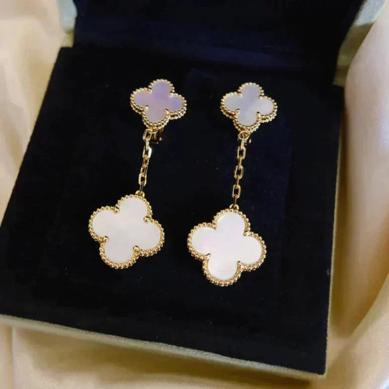 [Marins]CLOVER 2 MOTIF WHITE MOP EARRINGS