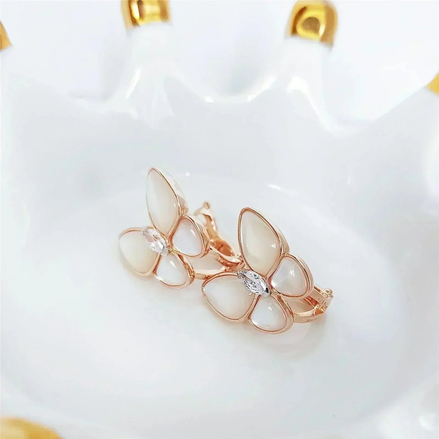 [Marins]BUTTERFLY MOP DIAMOND EARRINGS