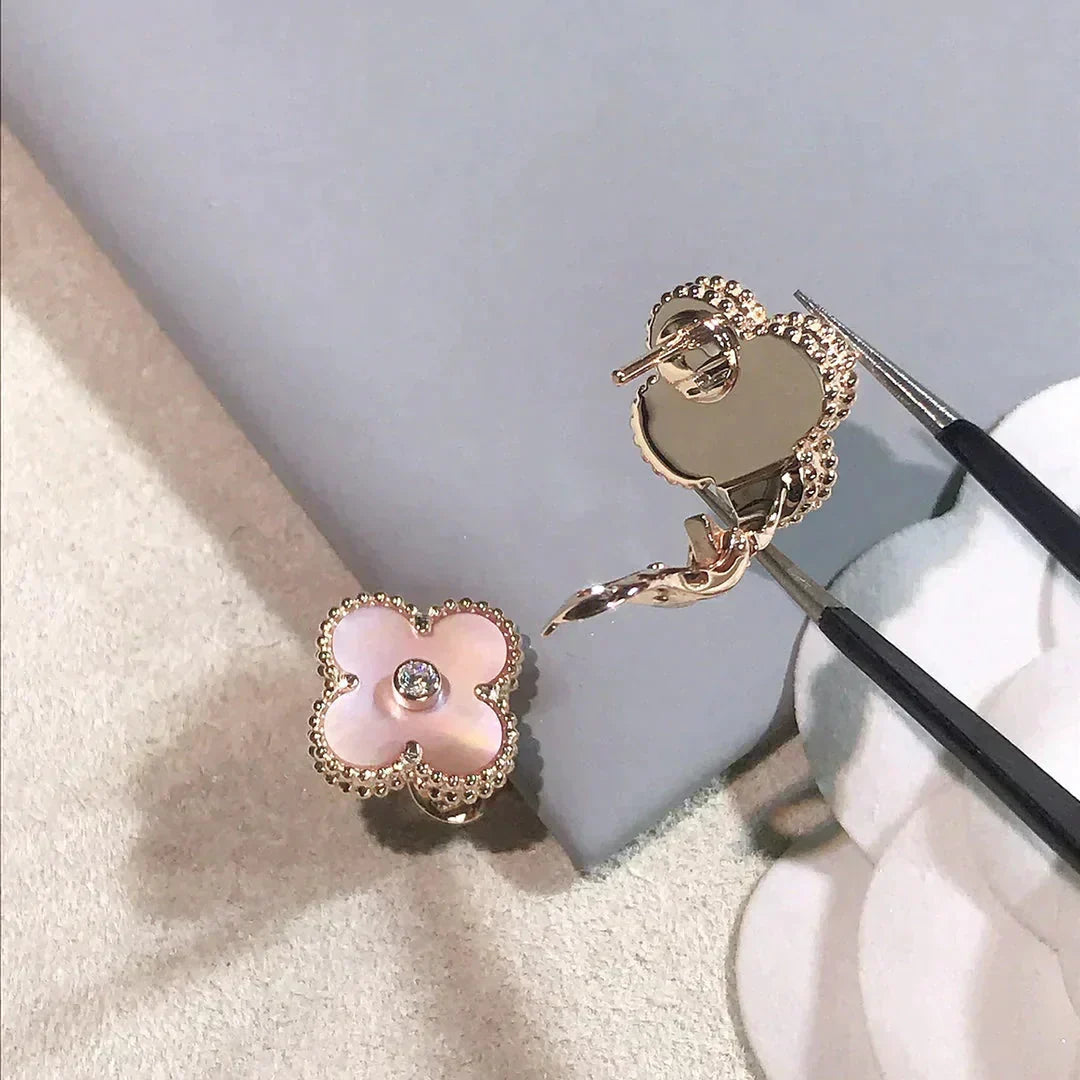 [Marins]CLOVER MEDIUM 1 MOTIFS  PINK MOP DIAMOND EARRINGS
