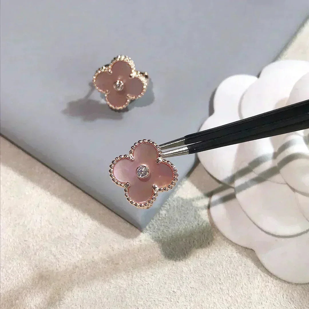 [Marins]CLOVER MEDIUM 1 MOTIFS  PINK MOP DIAMOND EARRINGS