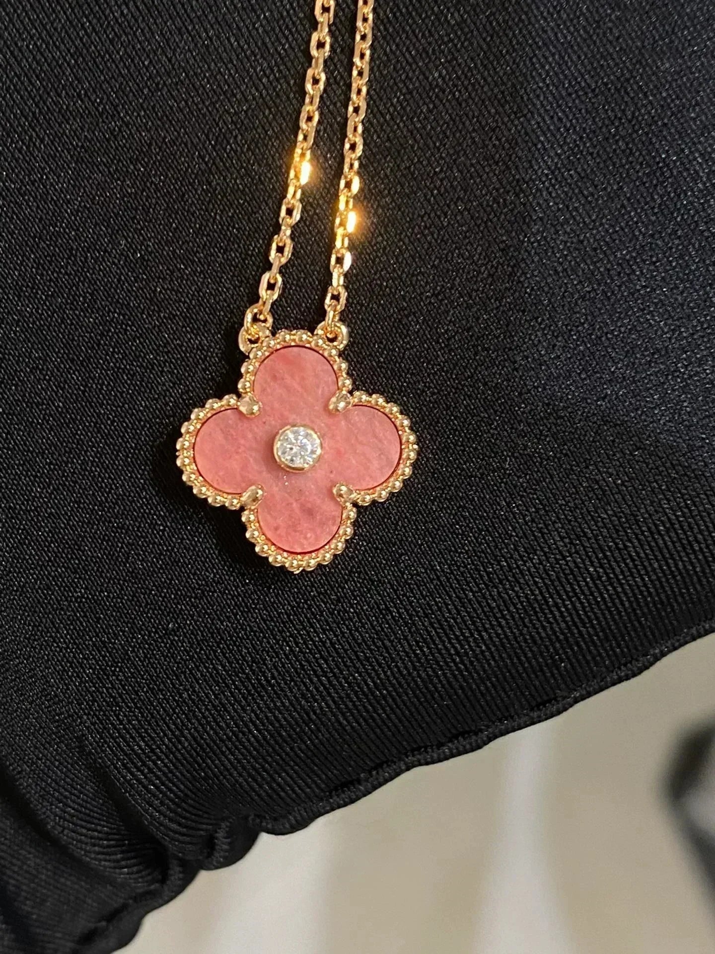 [Marins]CLOVER 15MM DIAMOND RHODONITE NECKLACE