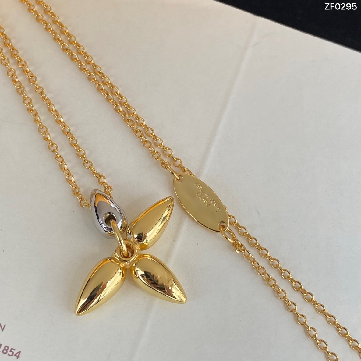 [Marins]LOUISETTE PEDANT GOLD NECKLACE