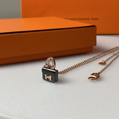 [Marins]CONSTANCE BLACK PEDANT PINK GOLD NECKLACE