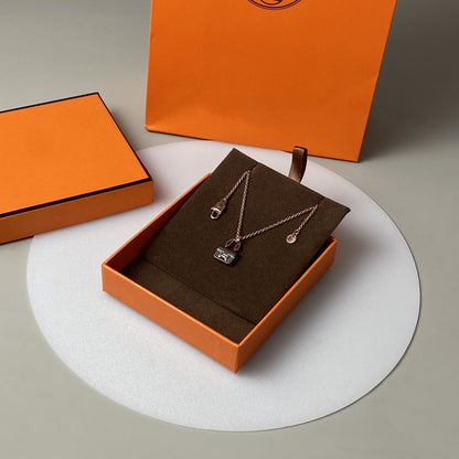 [Marins]CONSTANCE BLACK PEDANT PINK GOLD NECKLACE