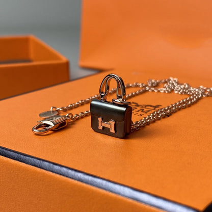 [Marins]CONSTANCE BLACK PEDANT PINK GOLD NECKLACE