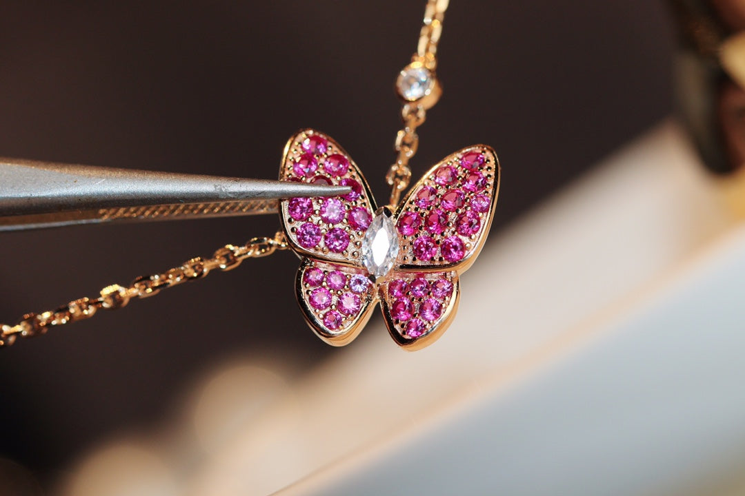 [Marins]BUTTERFLY RED DIAMOND Marins GOLD NECKLACE