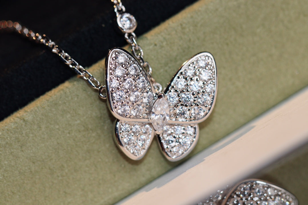 [Marins]BUTTERFLY DIAMOND NECKLACE