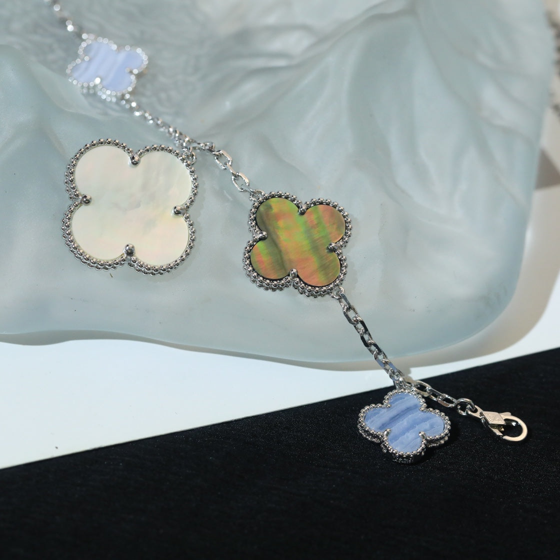 [Marins]CLOVER BRACELET 5 MOTIFS MOP CHALCEDONY SILVER
