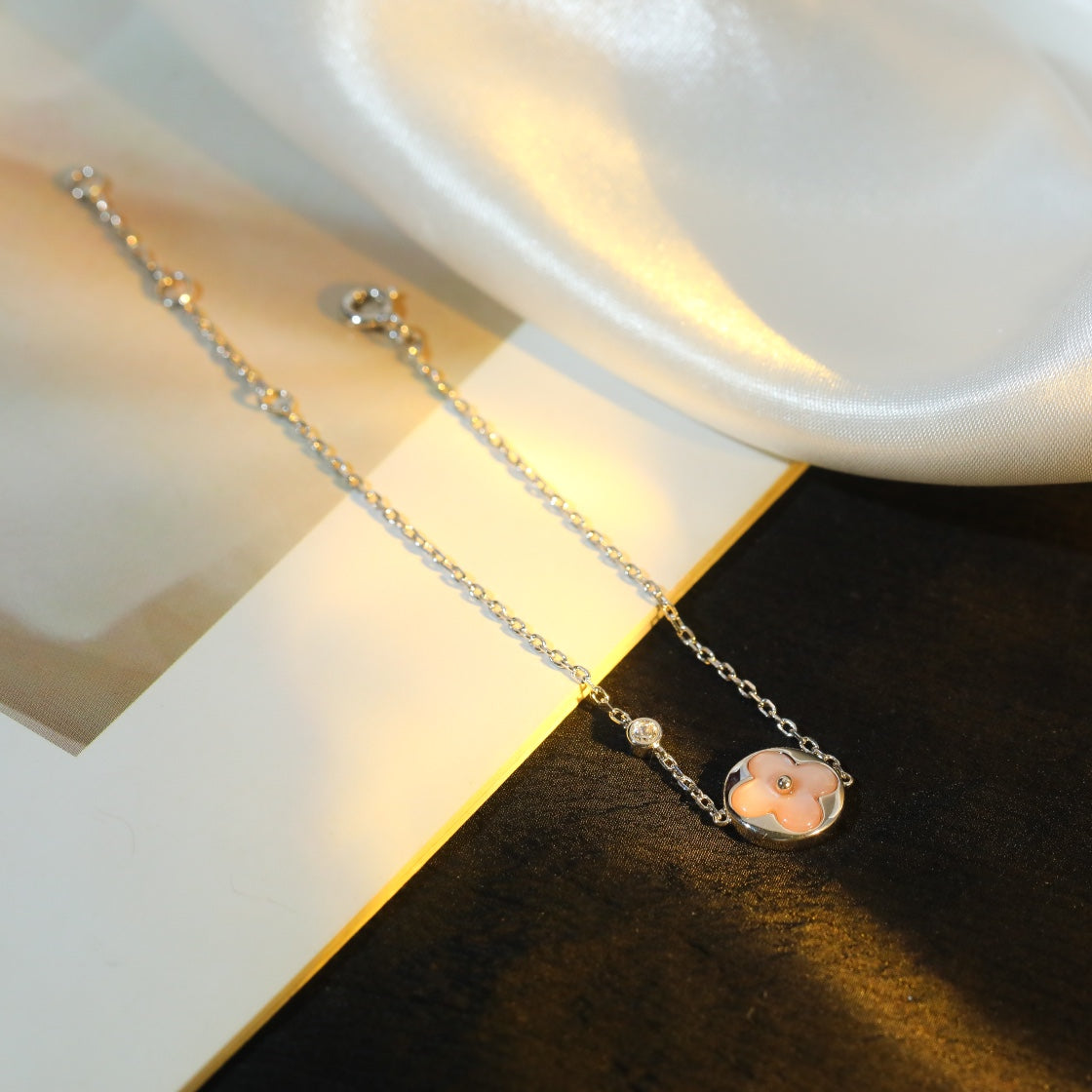[Marins]SUN MOTIF PINK MOP SILVER BRACELET