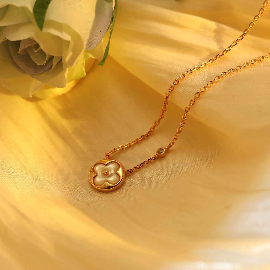 [Marins]SUN PEDANT PINK GOLD 1 DIAMOND NECKLACE