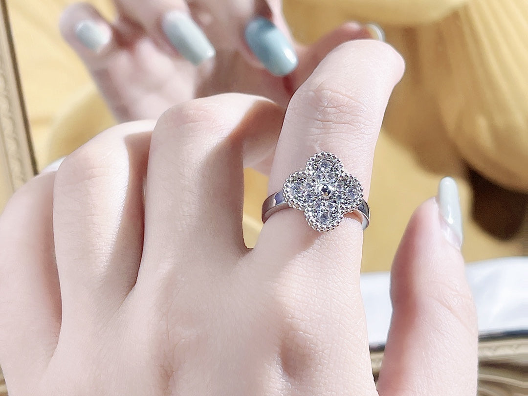 [Marins]CLOVER DIAMOND RING