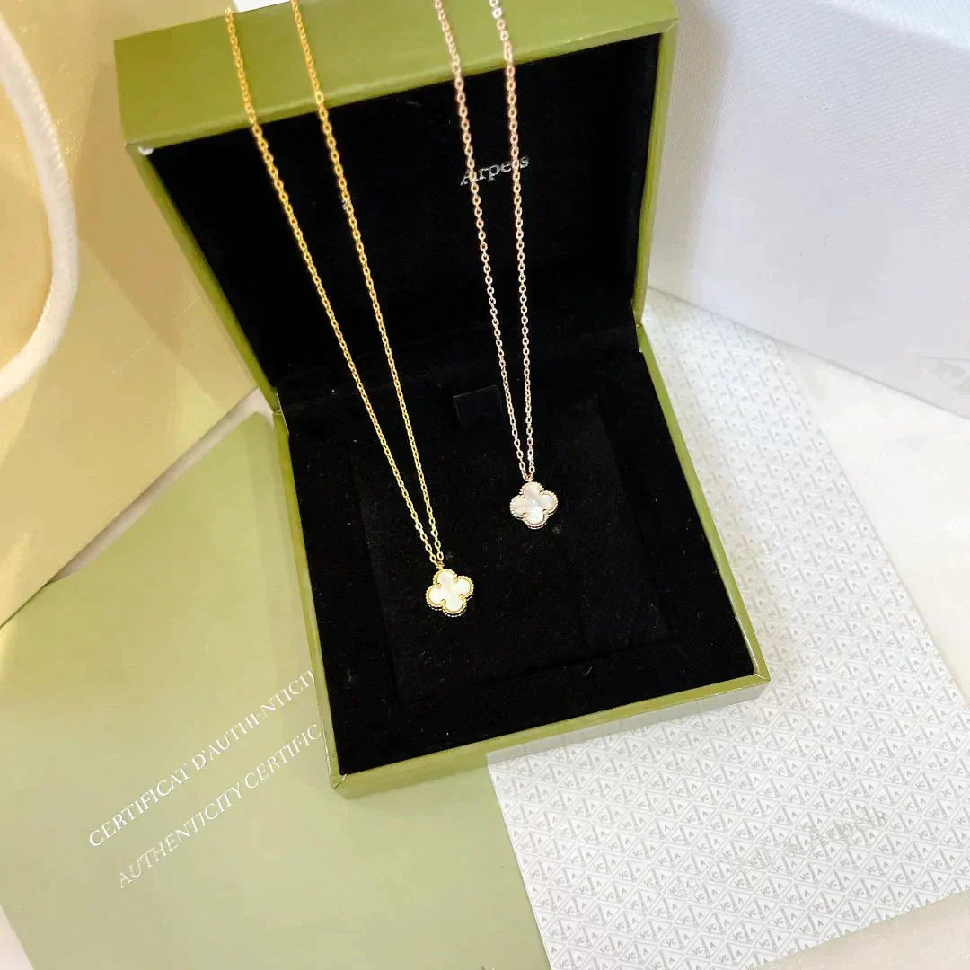 [Marins]CLOVER MINI 9.5MM WHITE MOTHER-OF-PEARL NECKLACE