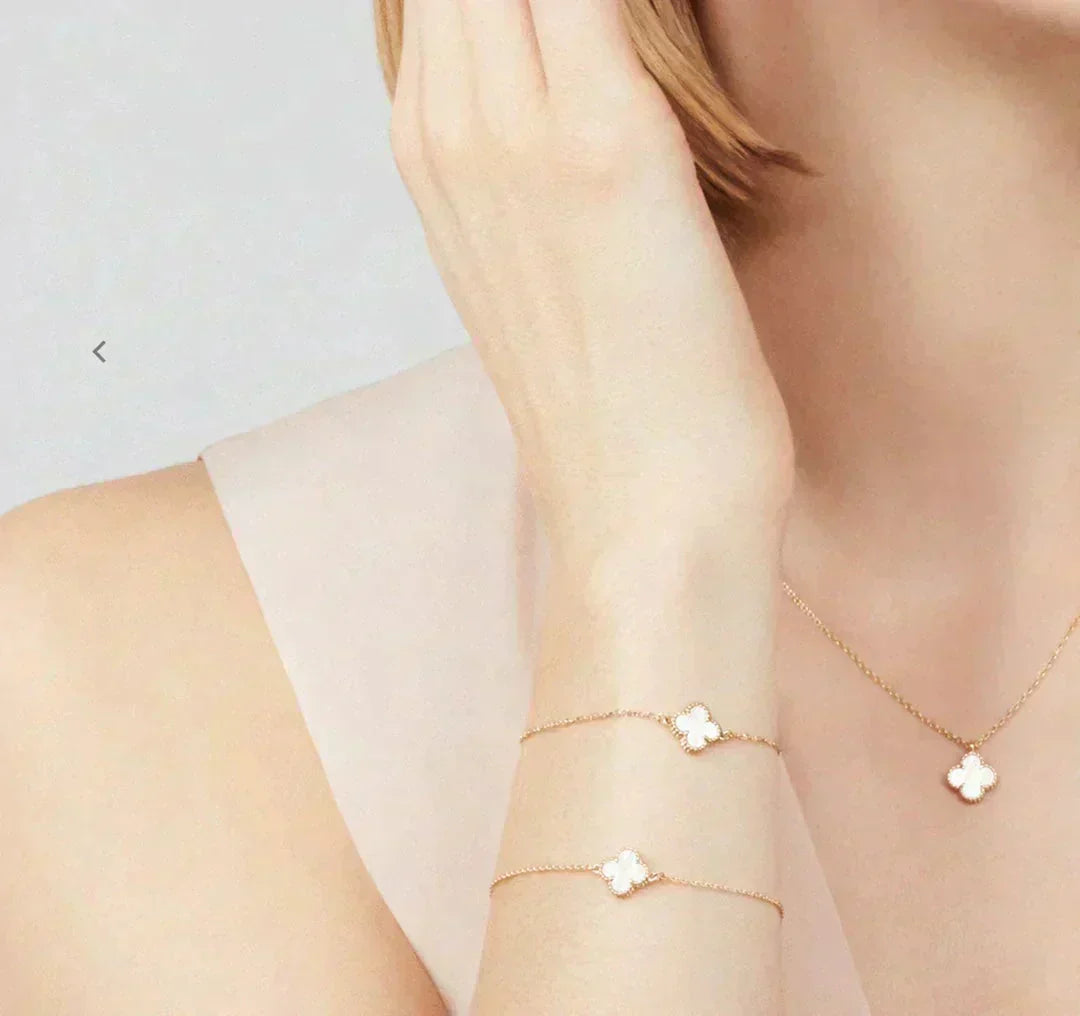 [Marins]CLOVER MINI 9.5MM WHITE MOTHER-OF-PEARL NECKLACE
