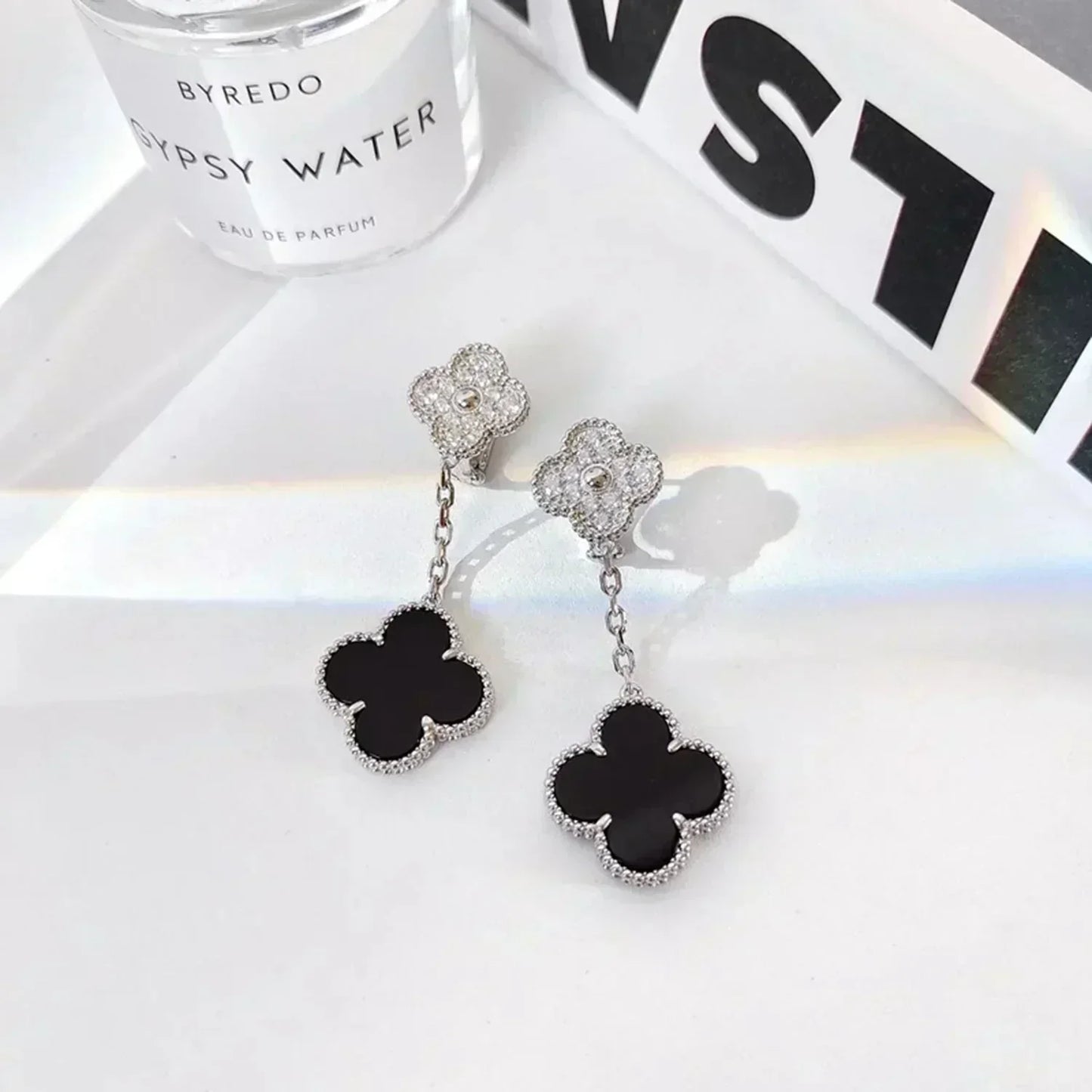 [Marins]CLOVER 2 MOTIFS  DIAMOND ONYX EARRINGS SILVER