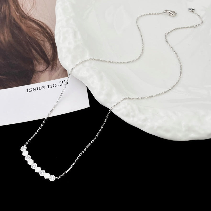 [Marin-Jewelry]BEE MY LOVE DIAMOND NECKLACE