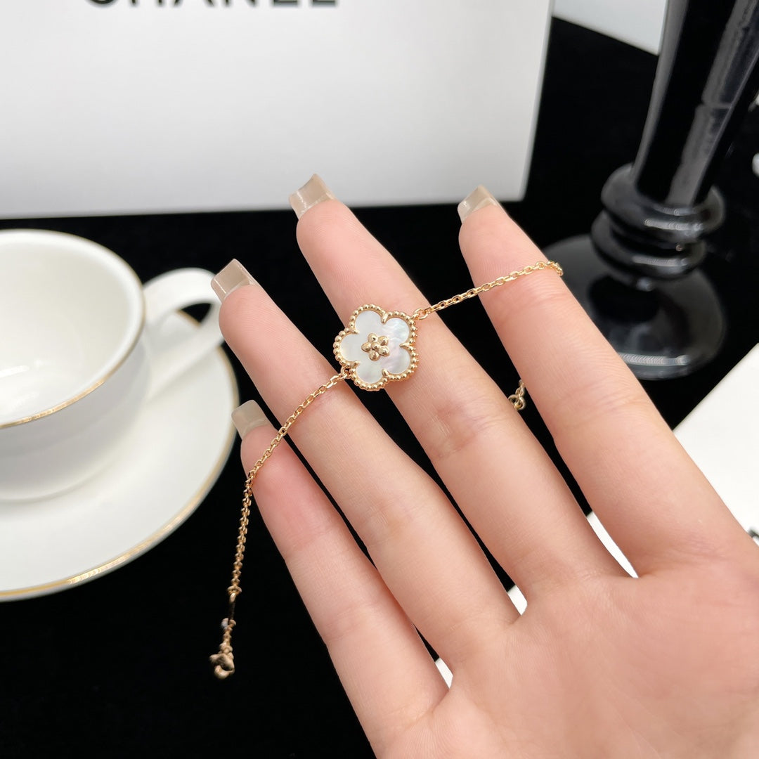 [Marins]LUCKY SPRING Marins GOLD MOP BRACELET