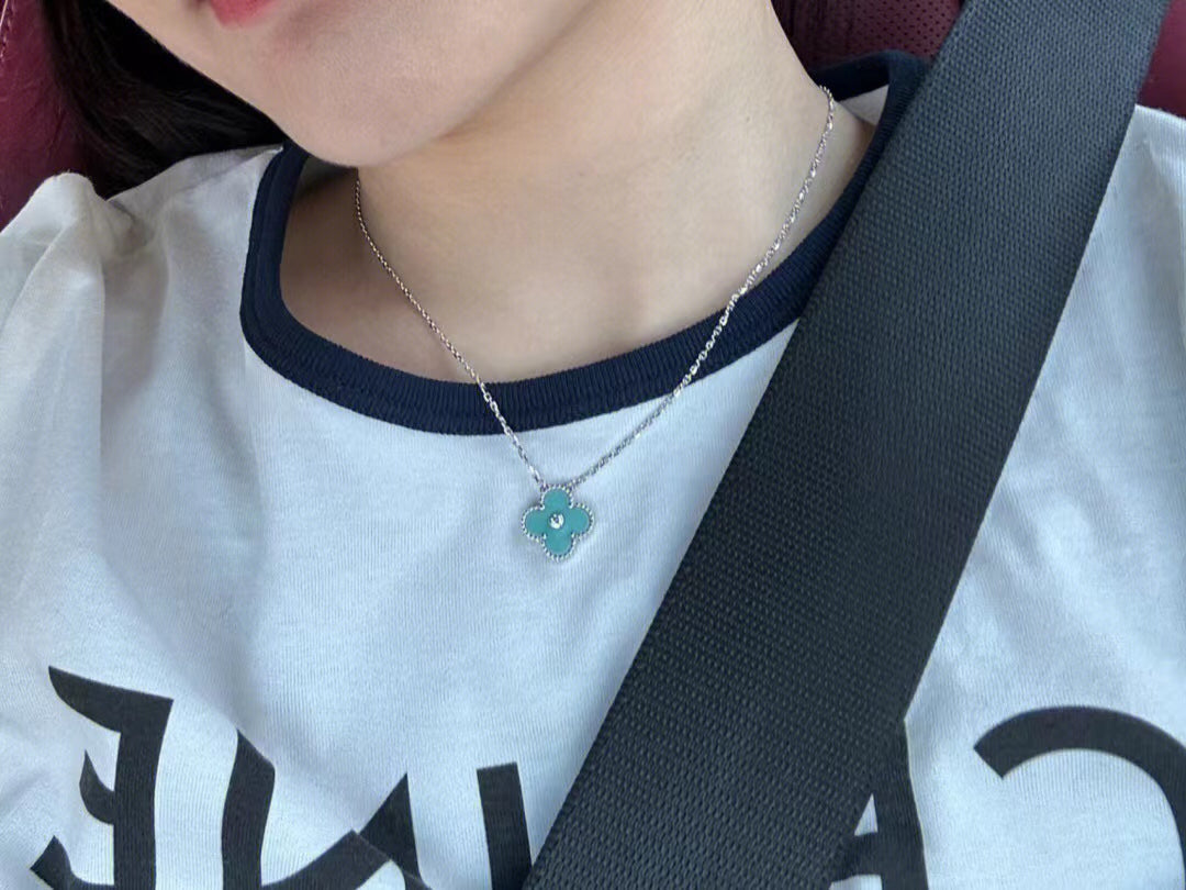 [Marins]CLOVER 1 DIAMOND LIGHT BLUE SILVER NECKLACE