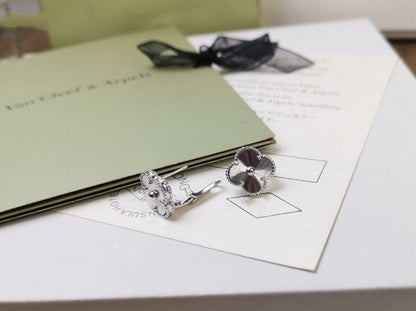 [Marins]CLOVER MEDIUM STUD EARRINGS