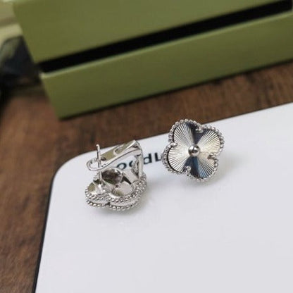 [Marins]CLOVER MEDIUM STUD EARRINGS
