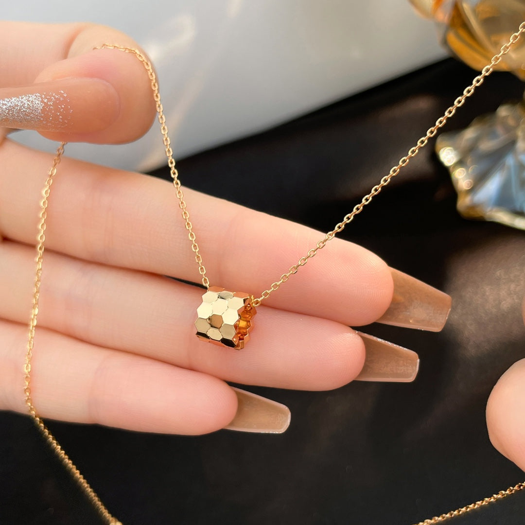 [Marins]BEE MINI NECKLACE