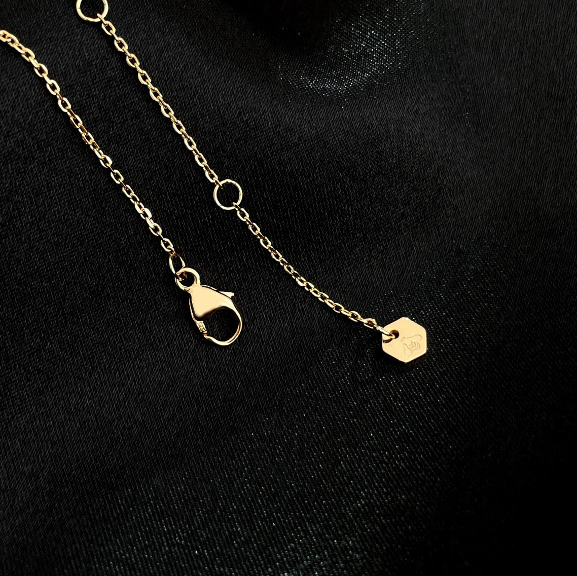 [Marins]BEE MINI NECKLACE
