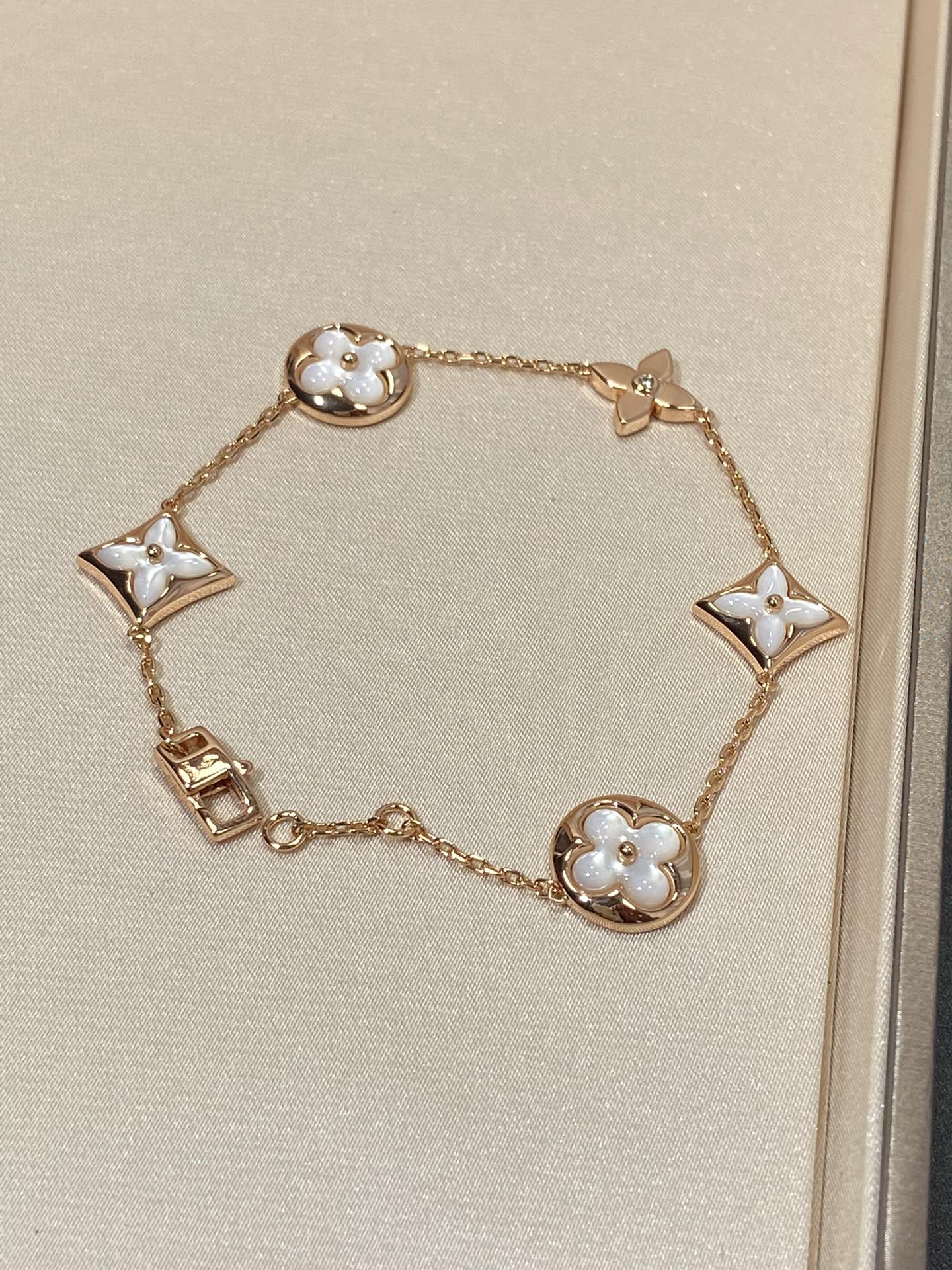 [Marins]STAR AND SUN 5 MOTIF MOP PINK GOLD BRACELET