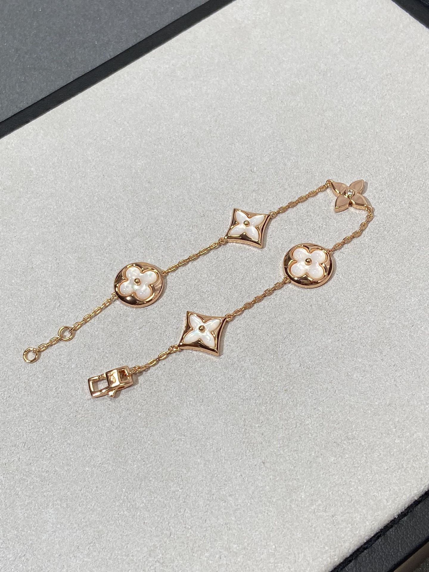 [Marins]STAR AND SUN 5 MOTIF MOP PINK GOLD BRACELET
