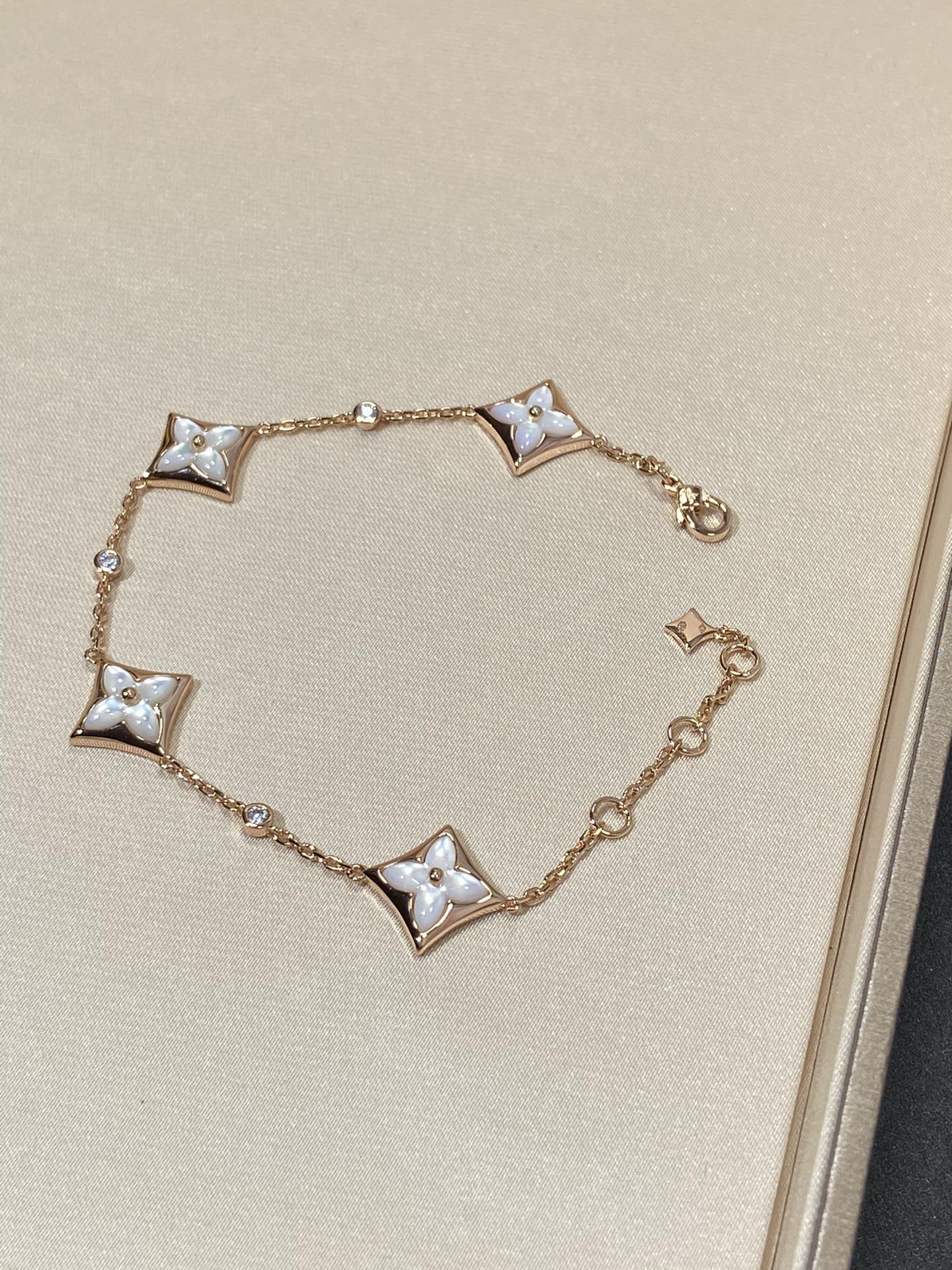 [Marins]STAR 4 MOTIF MOP DIAMOND PINK GOLD BRACELET