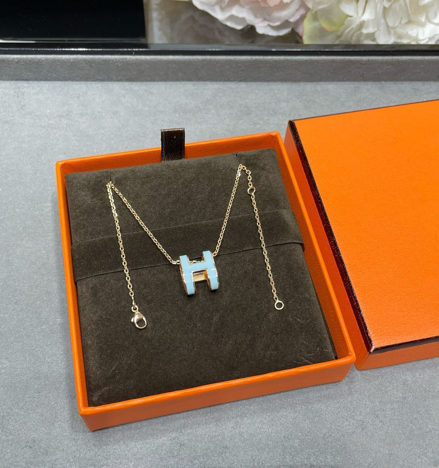 [Marins]POP H SKY BLUE NECKLACE