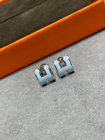 [Marins]POP H SKY BLUE STUD EARRINGS