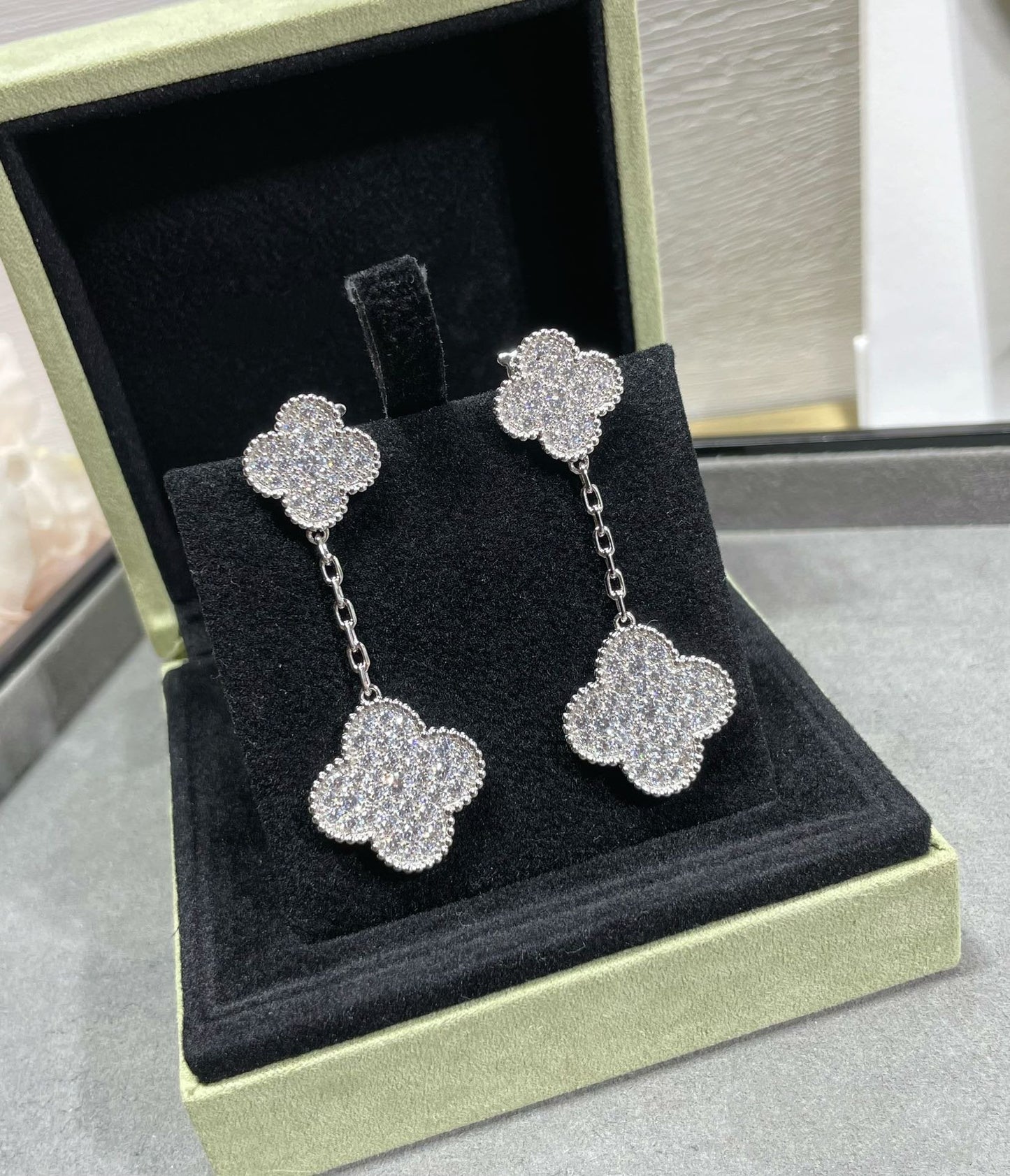 [Marins]CLOVER 2 MOTIFS DIAMOND PAVED SILVER EARRINGS