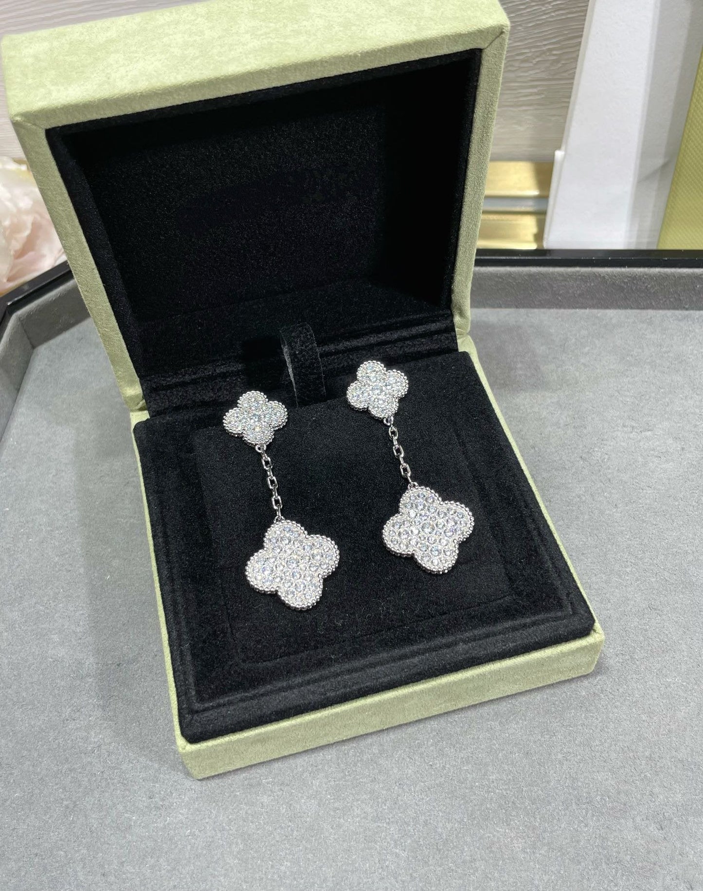[Marins]CLOVER 2 MOTIFS DIAMOND PAVED SILVER EARRINGS