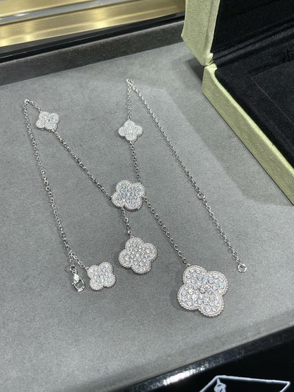 [Marin-Jewelry]CLOVER 6 MOTIF DIAMOND PAVED NECKLACE