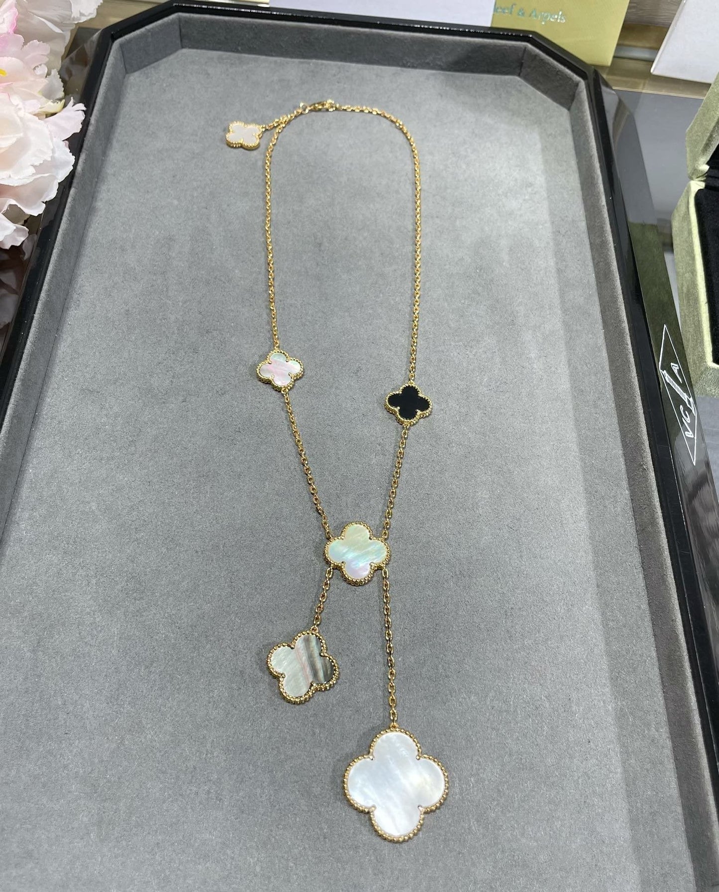[Marins]CLOVER 6 MOTIF MOP ONYX GOLD NECKLACE