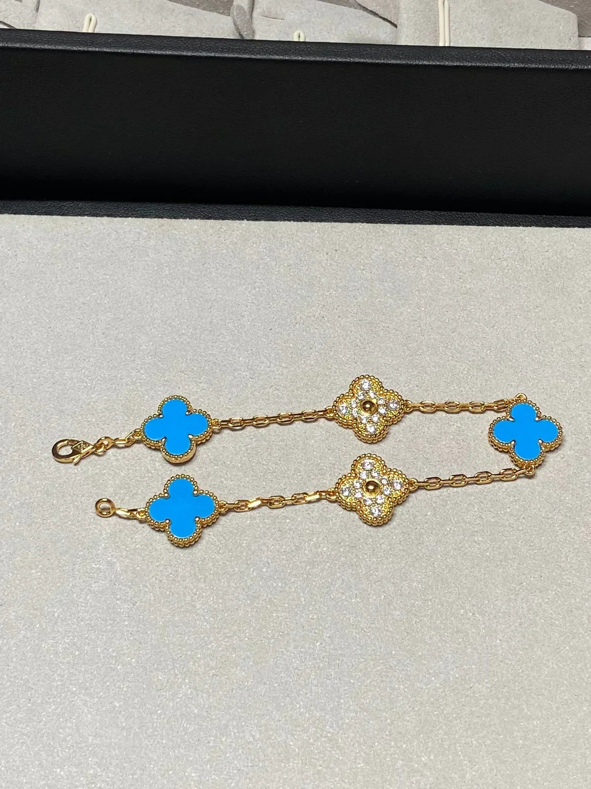 [Marins] CLOVER 5 MOTIF BLUE AGATE BRACELET COLLECTION