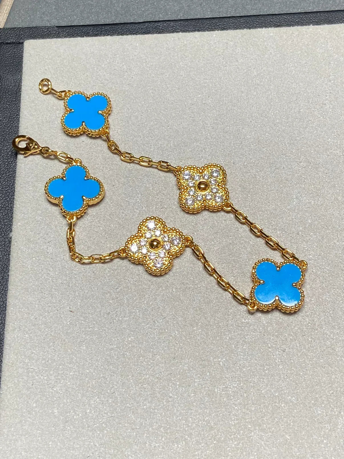 [Marins] CLOVER 5 MOTIF BLUE AGATE BRACELET COLLECTION