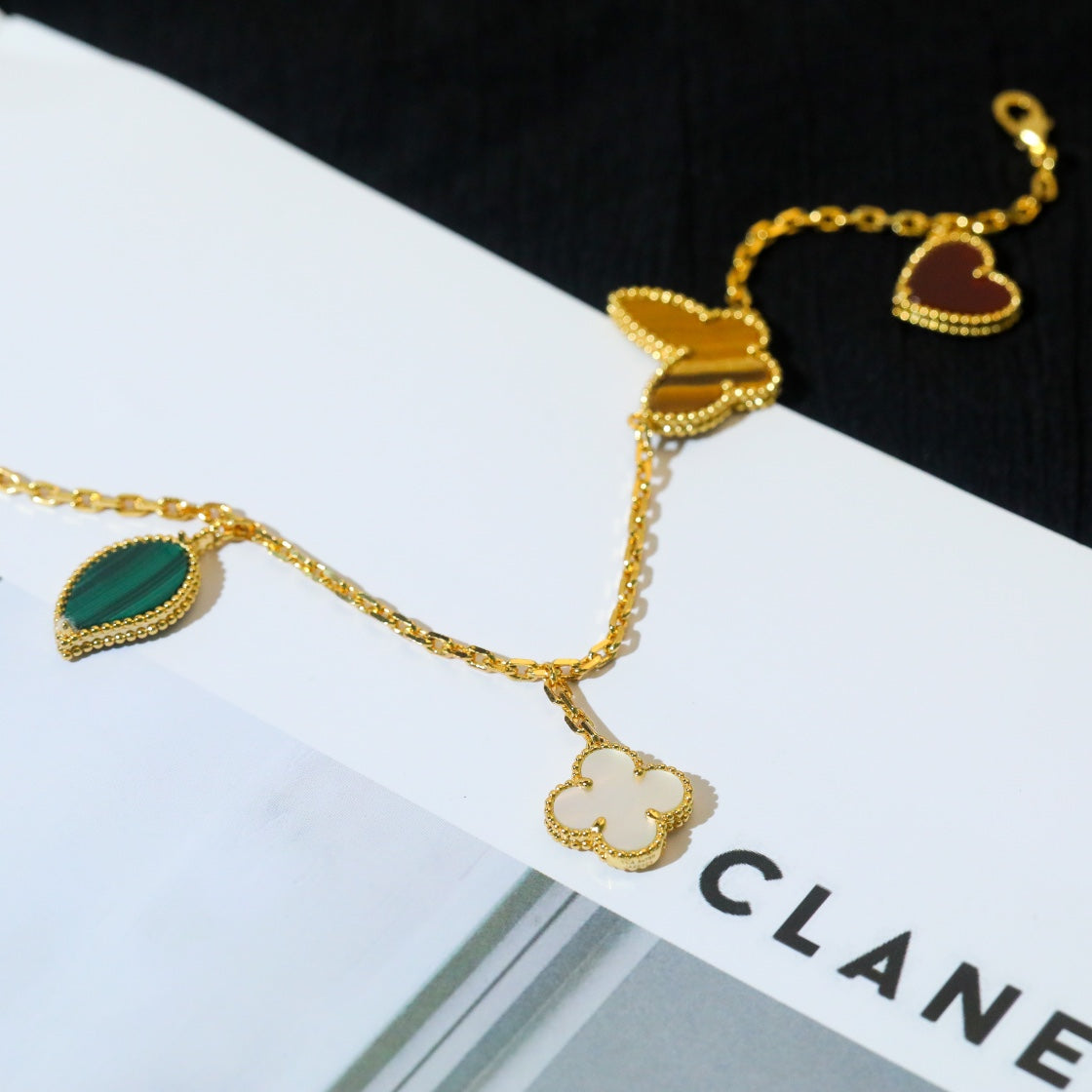 [Marins]LUCKY SPRING 5 MOTIF GOLD BRACELET