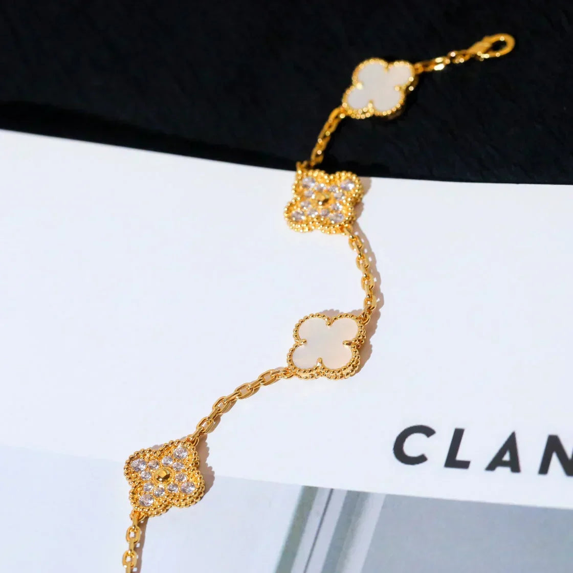 [Marins]CLOVER WHITE PEARL MOP 5 MOTIF BRACELET COLLECTION