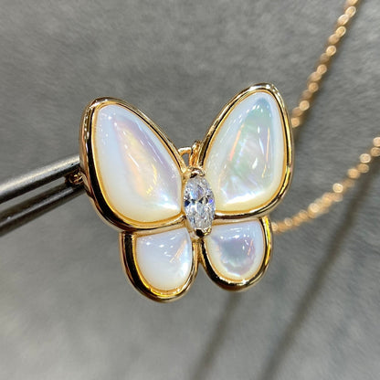 [Marins]BUTTERFLY MOP DIAMOND NECKLACE