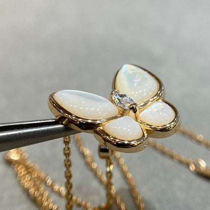 [Marins]BUTTERFLY MOP DIAMOND NECKLACE