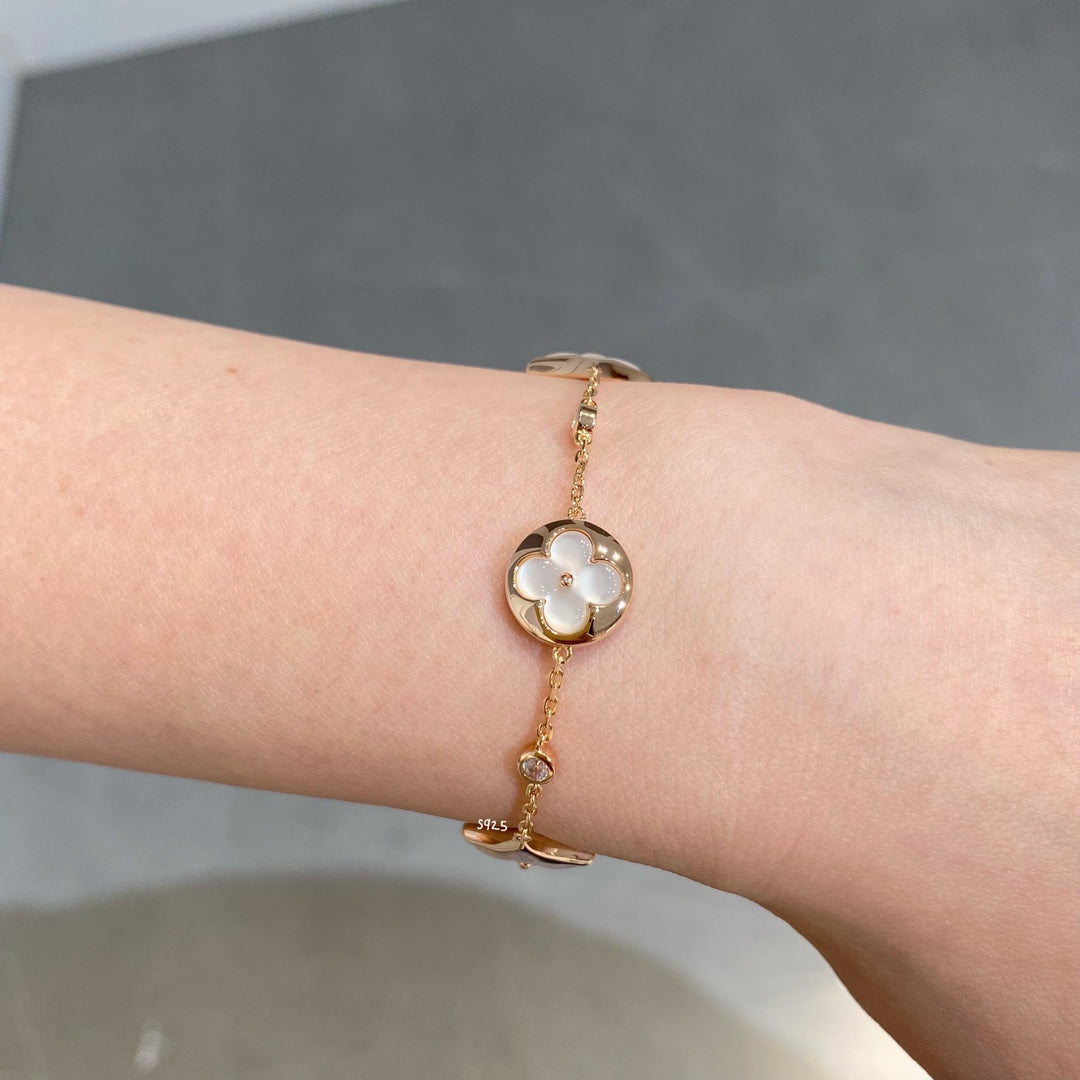 [Marins]STAR AND SUN 4 MOTIF WHITE MOP PINK GOLD BRACELET