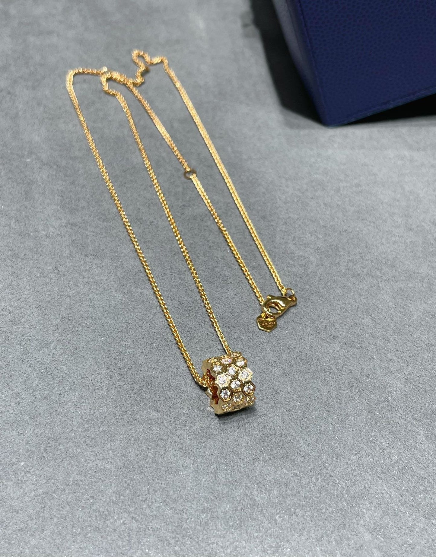 [Marins]BEE LOVE DIAMOND PAVED 3 ROW NECKLACE