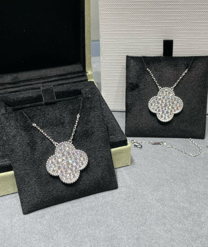[Marins]CLOVER 25MM LARGE PENDANT DIAMOND PAVED SILVER NECKLACE