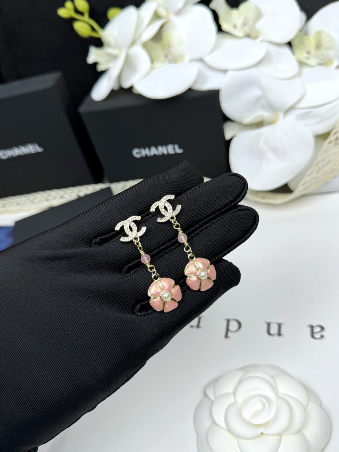 [Marins]26C Pink Camellia Enamel Pendant with Double C Earrings