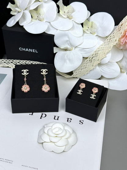 [Marins]26C Pink Camellia Enamel Pendant with Double C Earrings