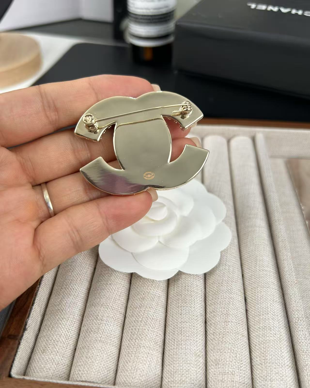[Marins]Pink Resin Classic Brooch 5cm